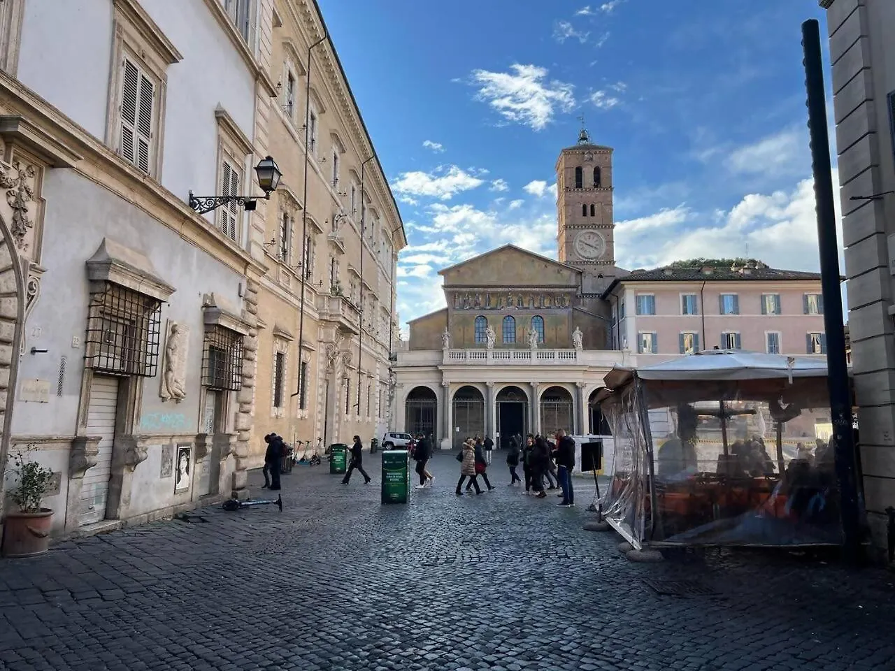 The Charm Of Trastevere ローマ アパート